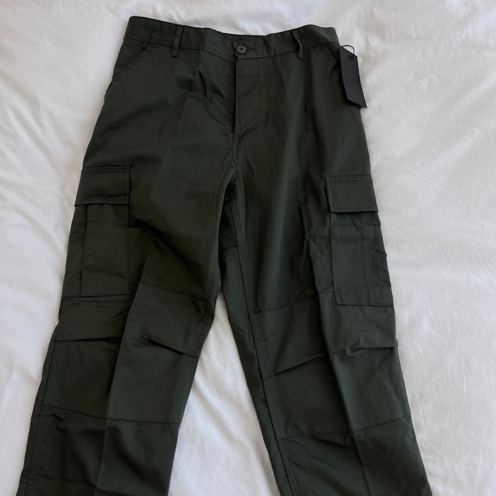 Local European cargo pants